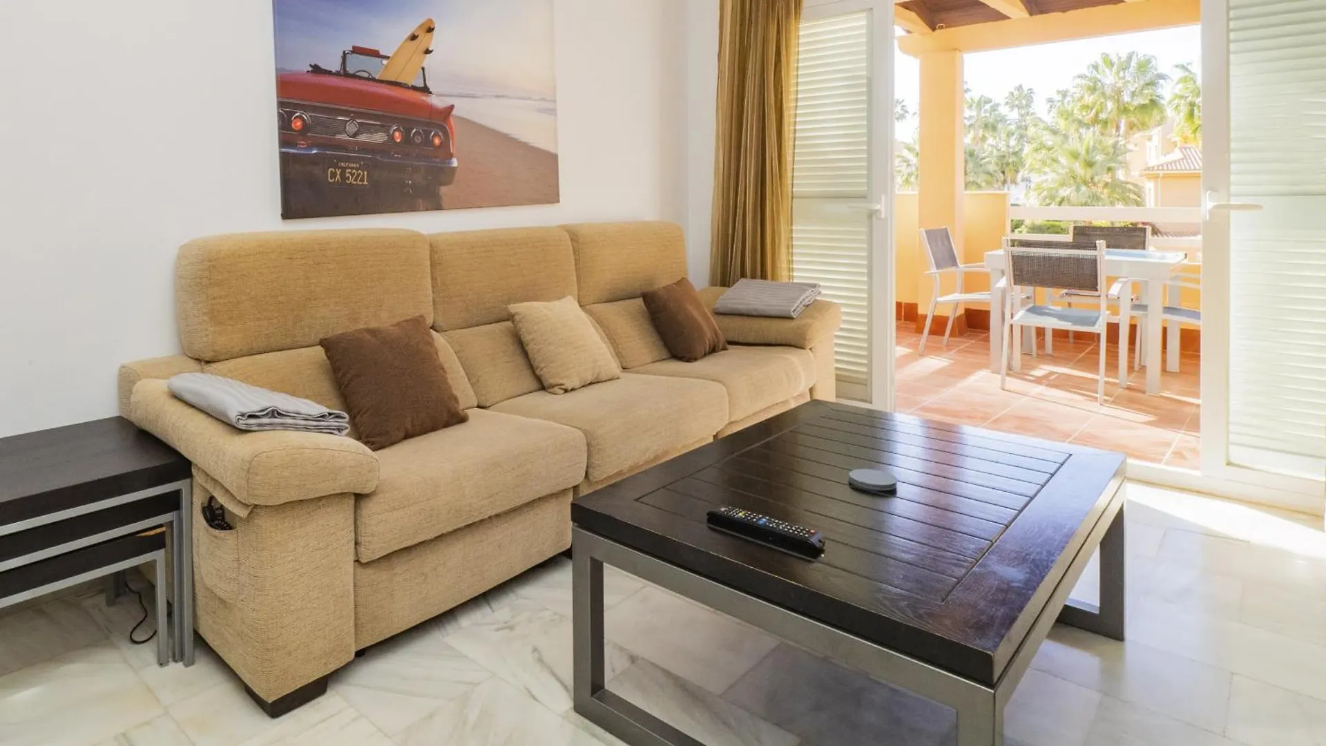 Cubo'S Cabopino Beach Marbella Apartment ספרד