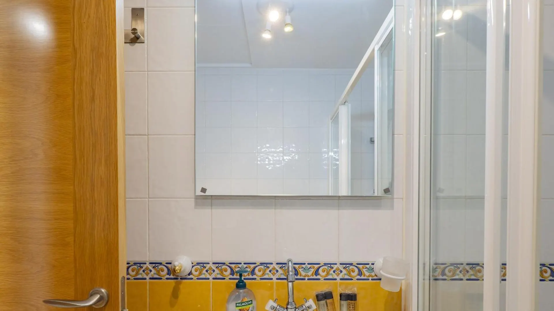 Cubo'S Cabopino Beach Marbella Apartment